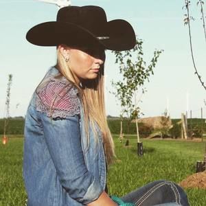 Meet your Posher, Layne